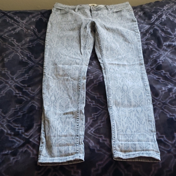 Roxy grey denim tribal print jeans - Picture 2 of 6